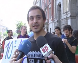 Decenas de rebeldes contra Bolonia