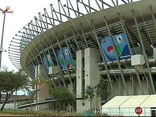 El estadio de Rustembergo se prepara para el estreno de España