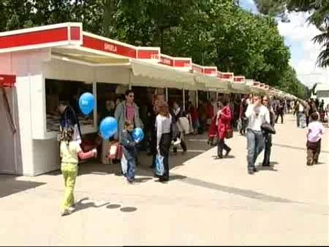 Concluye la Feria del libro con un 10% más de ventas que el año anterior