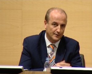 Sebastián entrega las banderas "Q" de calidad