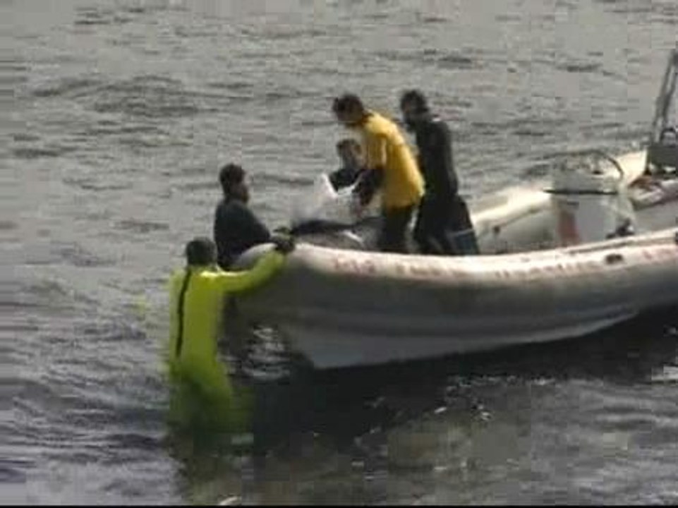 19 inmigrantes muertos tras el hundimiento de una patera