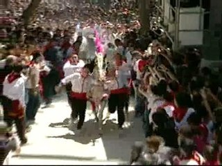 Los &#039;Caballos del Vino&#039; galopan por Caravaca de la Cruz
