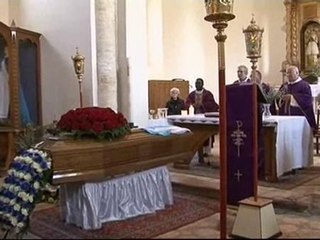 Comienzan los funerales de las víctimas del terremoto en Italia