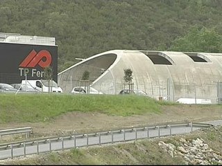 El AVE, estancado en los Pirineos