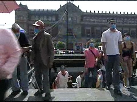 Los habitantes de México se adaptan como pueden