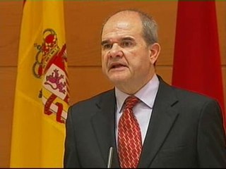 Chaves rechaza el dinero que Murcia reclama