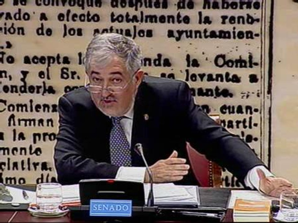 Conde-Pumpido: "Lamento si he molestado a la Policía"