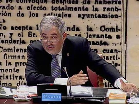Conde-Pumpido: Lamento si he molestado a la Policía