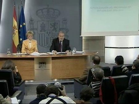 Solbes asegura que en 2009 se vivirán los momentos más difíciles de la crisis