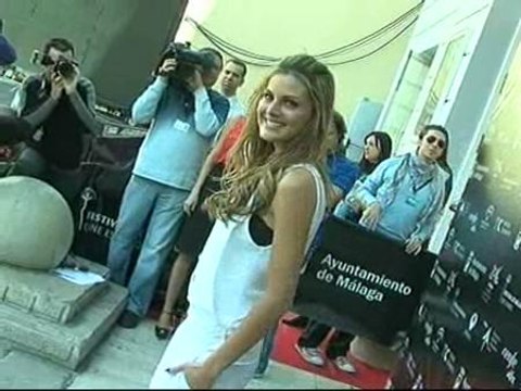 Amaia Salamanca presenta su película Fuga de cerebros en el Festival