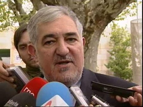 Conde-Pumpido y la Policía zanjan la polémica abierta sobre la falta de colaboración