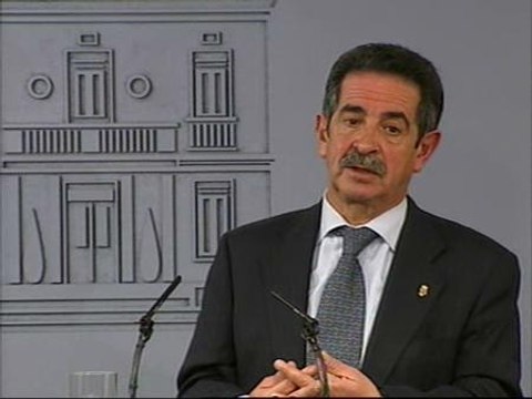 Revilla espera que Zapatero sepa lidiar con las reivindicaciones de Cataluña