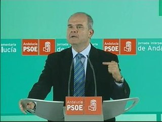 Chaves califica de "hipócrita" la postura del PP respecto a CCM