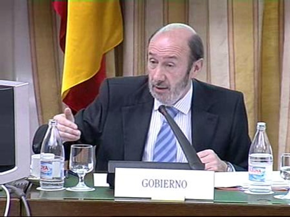 Rubalcaba insta al PP a enseñar las facturas de Camps para "acabar con el problema"