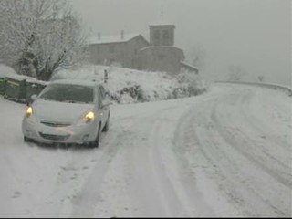 Intensa nevada en Navarra