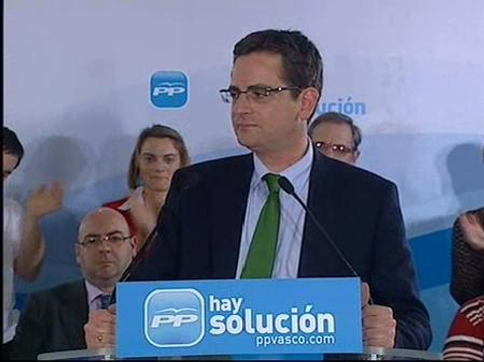 Basagoiti:"Quienes se tienen que marchar son los que alientan el terrorismo"