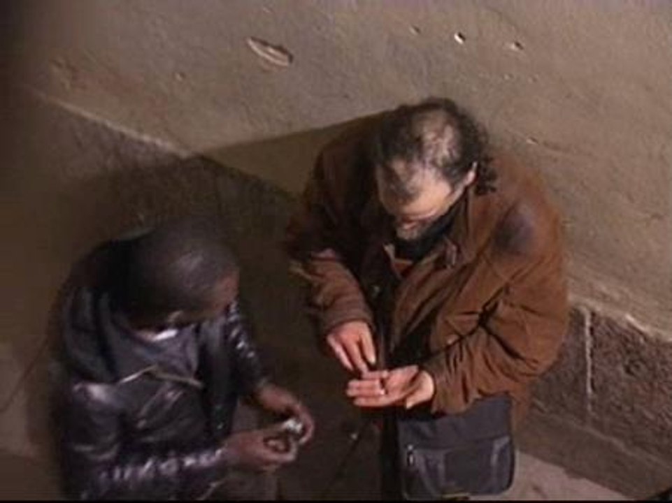 Vecinos y comerciantes protestan por la presencia de camellos en el Raval