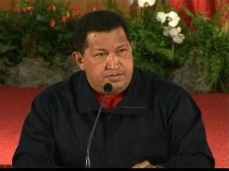 Hugo Chavez responde a Luis herrero
