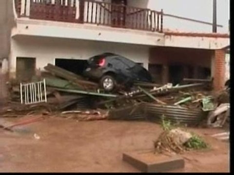 Un corrimiento de tierras arrasa una localidad en Argentina