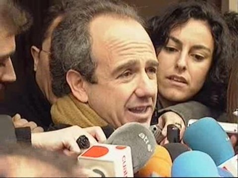 El alcalde de Boadilla niega que haya puesto su cargo a disposición del PP
