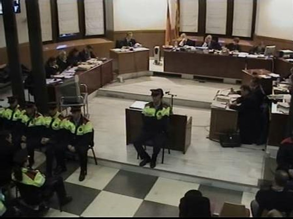 Condenan a penas de hasta 17 años a 14 presos de Quatre Camins por motín 2004