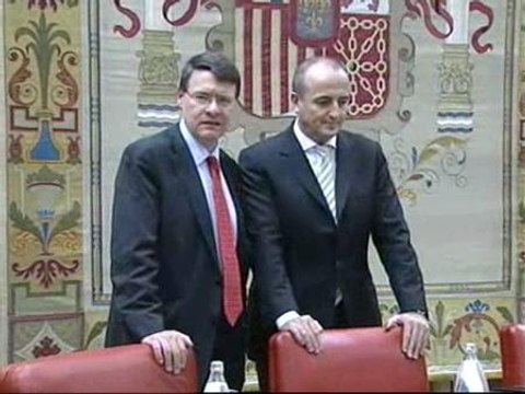 Sebastián defiende la compra de 20 millones bombillas de bajo consumo