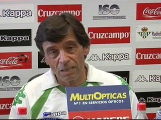 Chaparro y Jiménez calientan el derbi sevillano