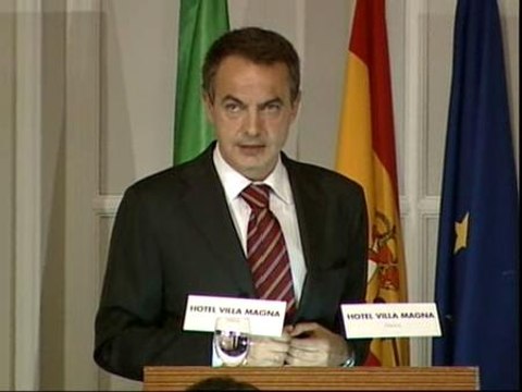 Zapatero pide a las empresas que mantengan todo el empleo que puedan