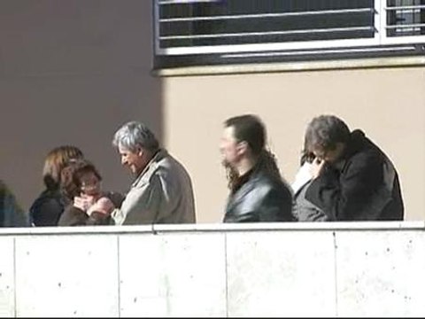 Los restos mortales de los niños fallecidos en Sant Boi son trasladados al tanatorio