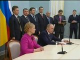 Rusia y Ucrania firman un acuerdo par poner fin a la 