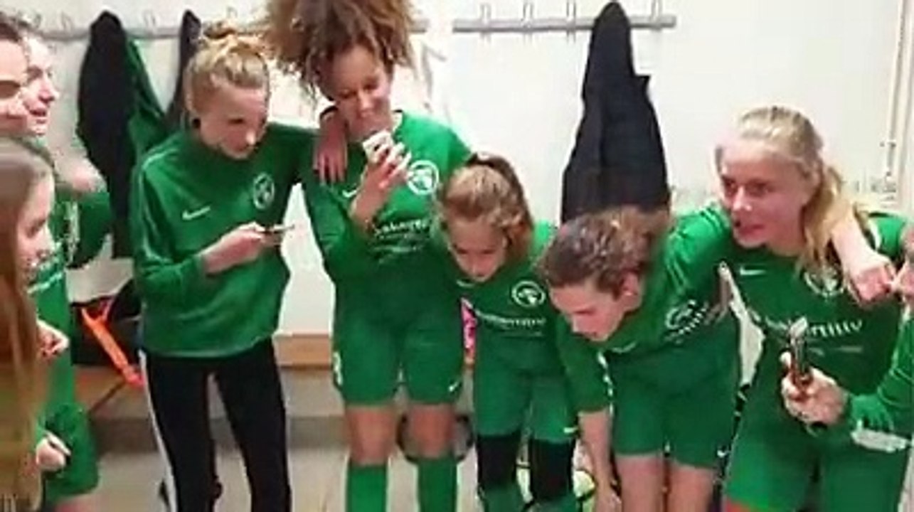 Qualification en demi-finale de la coupe des Yvelines des U16F avec une belle victoire 4-0 face au FC Mantois ! Bravo les filles  Esprit club, Esprit FCRY !