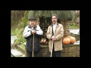 Revilla felicita la Navidad a través de su videoblog cantando un villancico montañés en Carmona