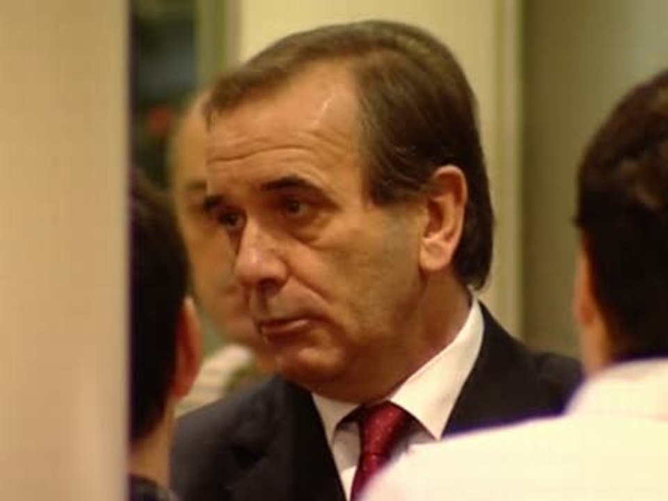 Reacciones a la prórroga del estado de alarma