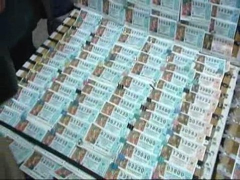 Prisas por conseguir un número en la víspera del sorteo de Navidad