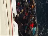 Rescatados 44 inmigrantes a bordo de una patera