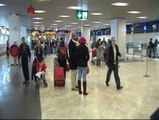 Los aeropuertos vuelven a la normalidad poco a poco