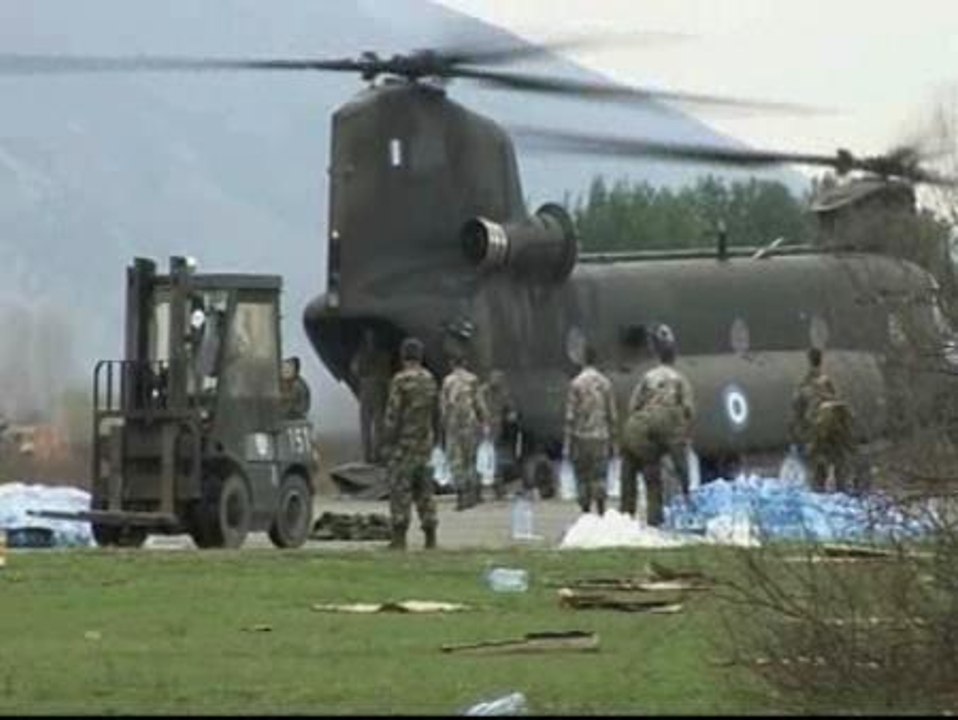 Comienza a llegar la ayuda a Albania