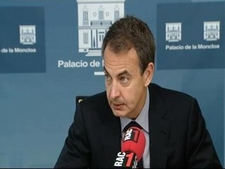 Zapatero descarta "absolutamente" un rescate a España