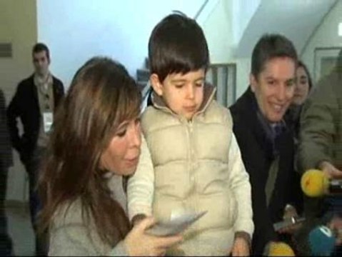 Sánchez Camacho anima a decidir en las elecciones de la crisis