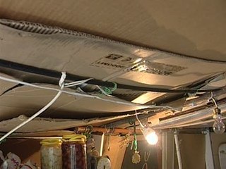 Una familia sevillana lleva dos años en la calle