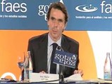 Aznar aboga por unas elecciones anticipadas