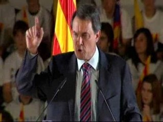 CiU no alcanzaría la mayoría absoluta pero ganaría 11 escaños