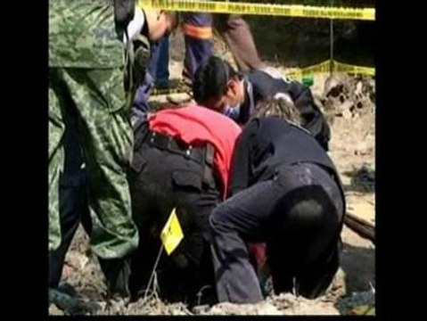 Encuentran una fosa con 18 cadáveres en Acapulco