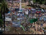 Miles de fieles de Kirchner reivindican su legado en las calles