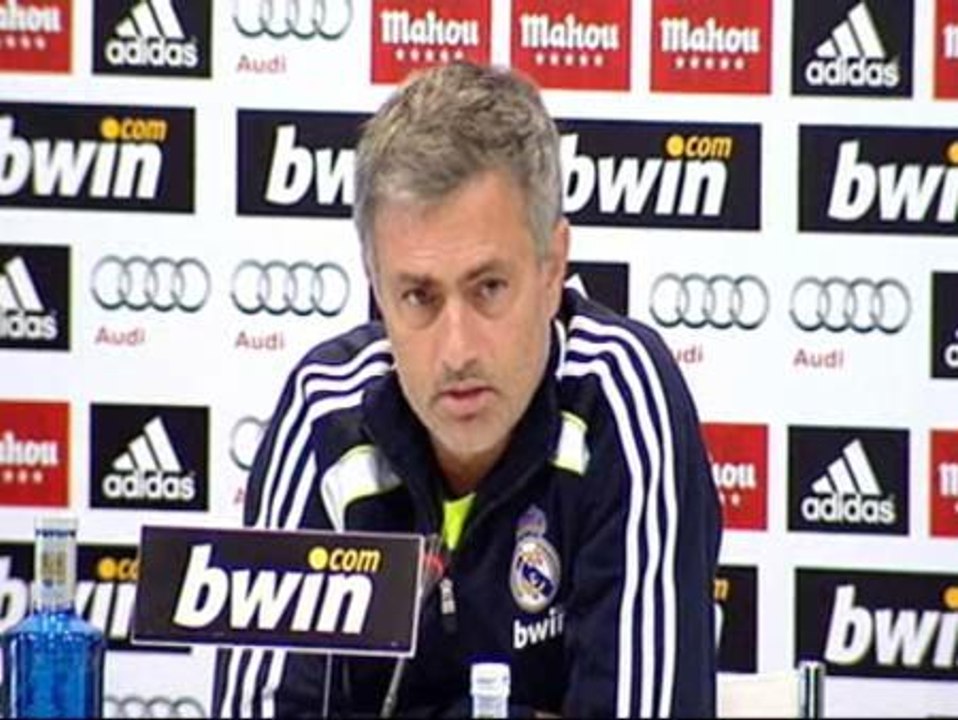 Mourinho: "No juego para ganar derbis, juego para ganar campeonatos"
