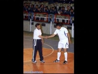 Ahmadineyad y Morales juegan una pachanga de fútbol