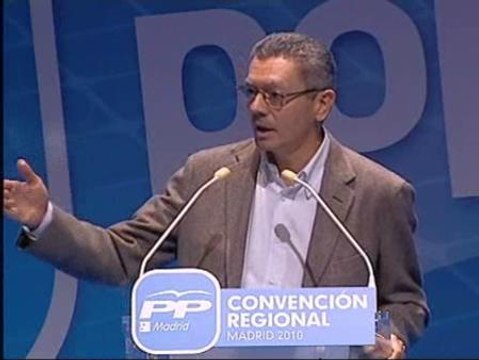Gallardón llama izquierda radical al PSOE