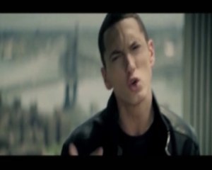 Eminem podría demandar a Itunes