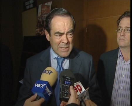 Bono apuesta por renovar a los que pierden