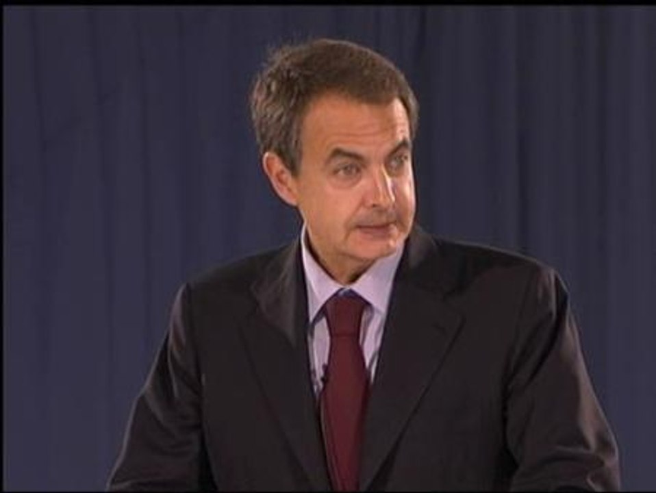 Zapatero: "Con este premio Nobel a Mario Vargas Llosa crecemos todos"